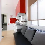 Aparteasy - Lovely Atic In Apartman *