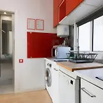 Aparteasy - Lovely Atic In Apartman Barcelona