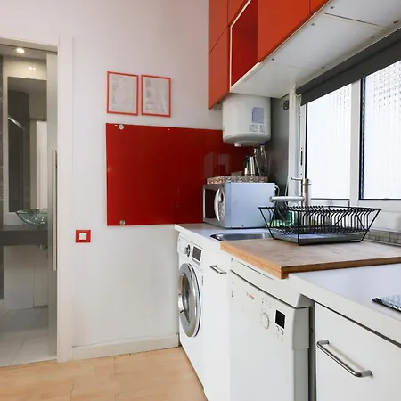 Aparteasy - Lovely Atic In Lejlighed Barcelona