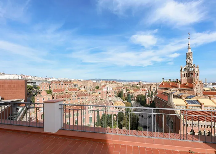 Aparteasy - Lovely Atic In Barcelona
