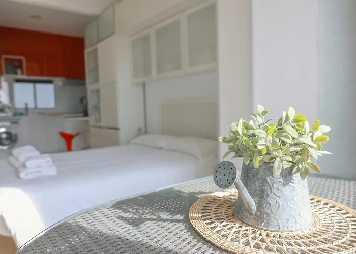 Aparteasy - Lovely Atic In Barcelona